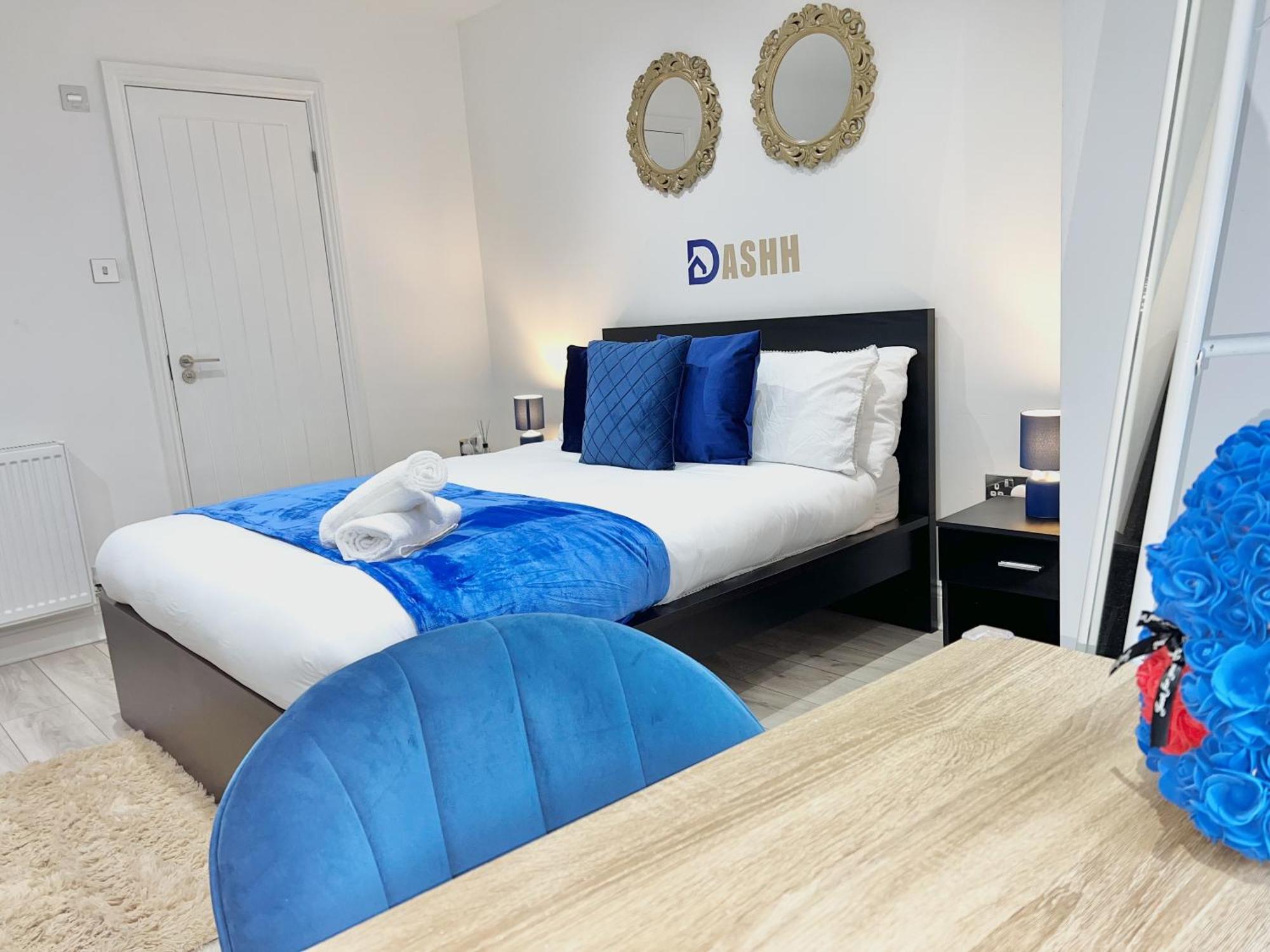 Charming 3-Bed Flat In Shepherds Bush - Sleeps 9 Лондон Екстериор снимка